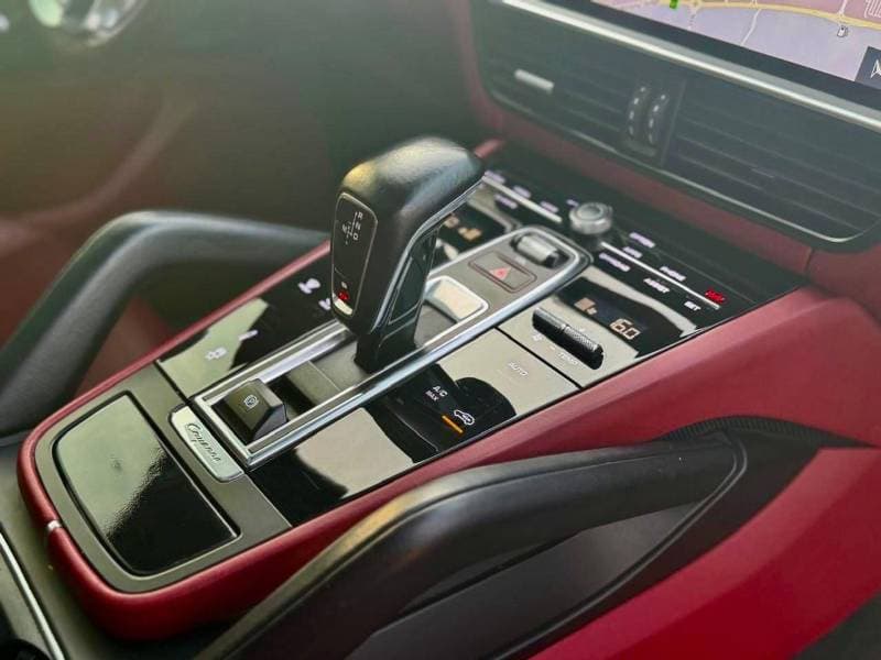 2020 Porsche Cayenne S thumbnail 8