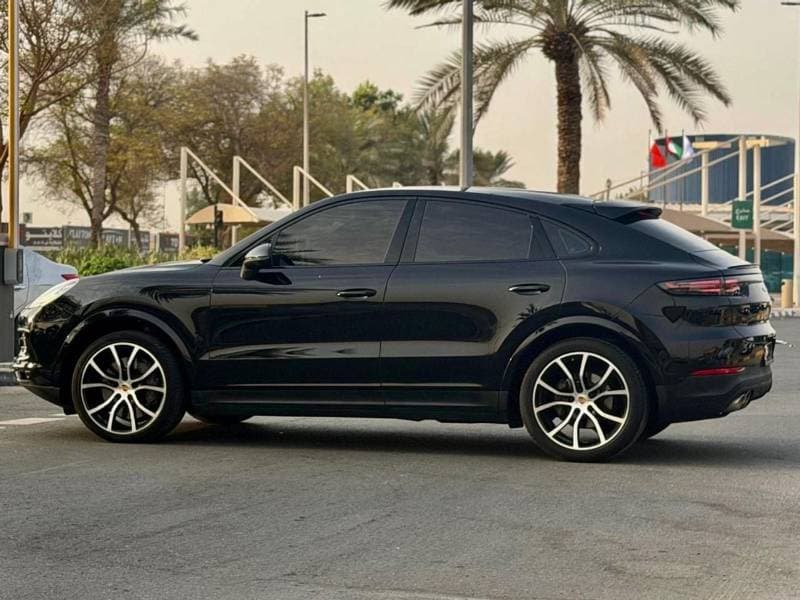 2020 Porsche Cayenne S thumbnail 5