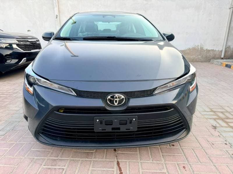 2025 Toyota Corolla thumbnail 2