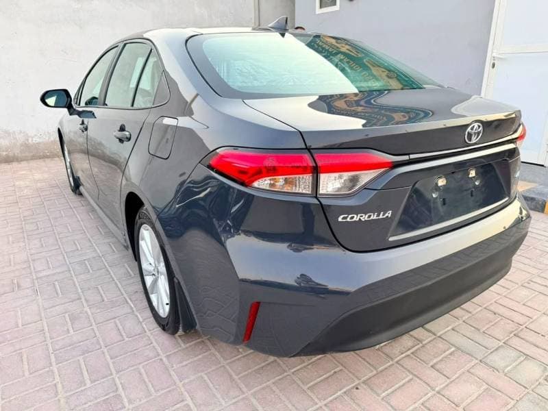 2025 Toyota Corolla thumbnail 5