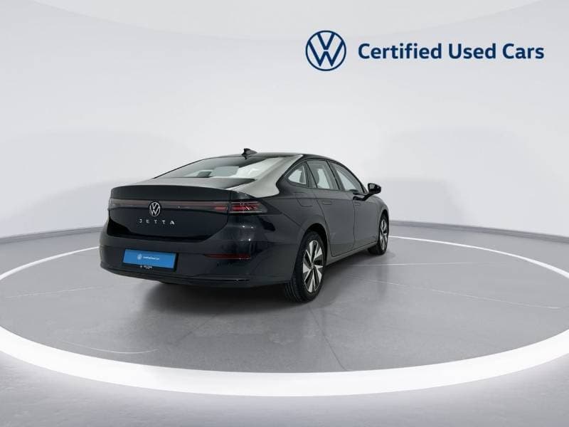 2026 Volkswagen Jetta TRENDLINE thumbnail 8