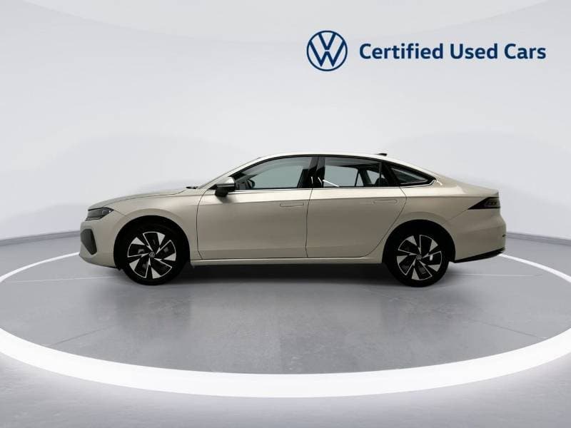 2026 Volkswagen Jetta HIGHLINE thumbnail 4