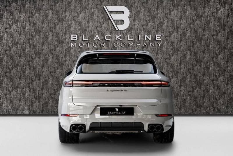 2025 Porsche Cayenne GTS thumbnail 5