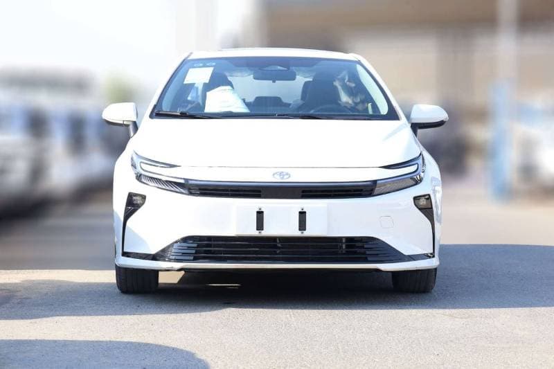 2026 Toyota Corolla thumbnail 2