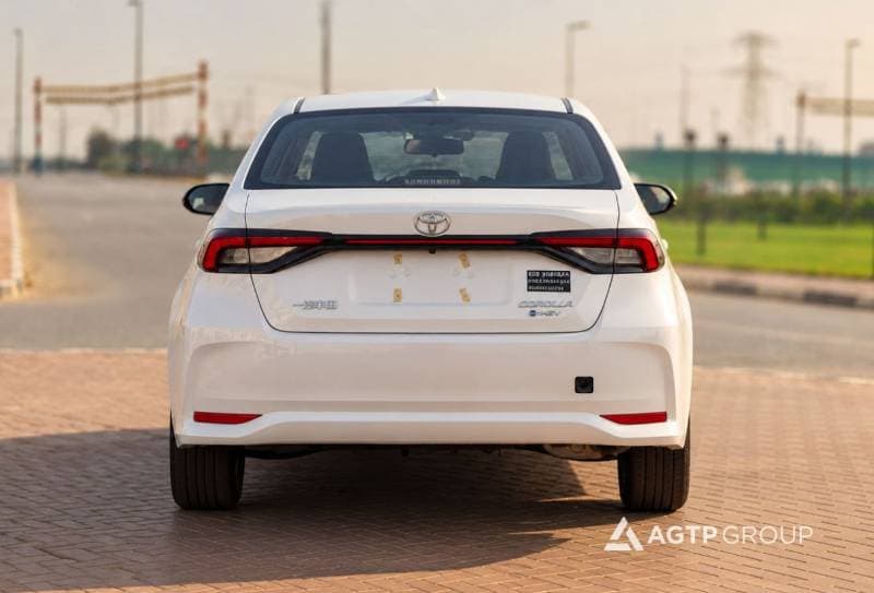 2026 Toyota Corolla XLI HEV thumbnail 5