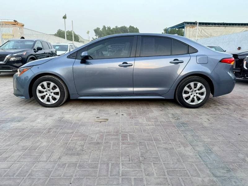 2021 Toyota Corolla thumbnail 4