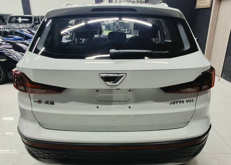 2023 Volkswagen Jetta thumbnail 7