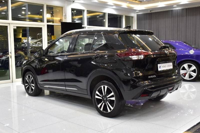 2024 Nissan Kicks SV thumbnail 7
