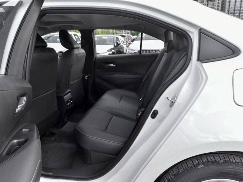 2025 Toyota Corolla XLI EXECUTIVE thumbnail 4