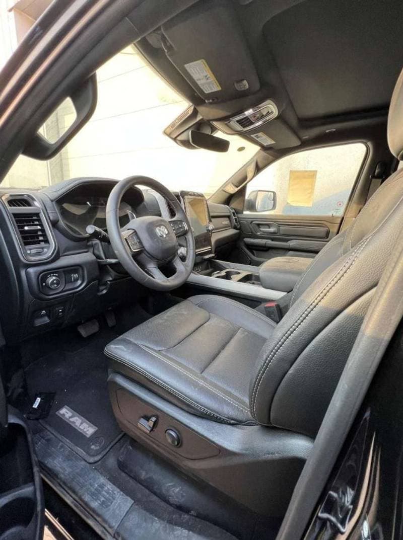 2024 RAM 1500 thumbnail 4