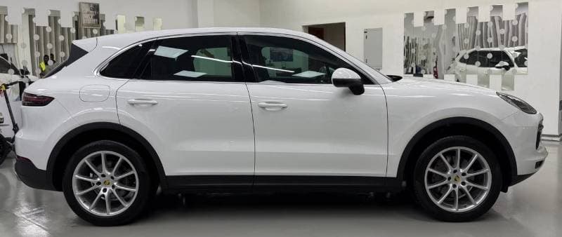 2018 Porsche Cayenne STANDARD thumbnail 5