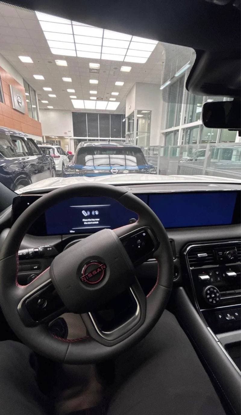 2027 Nissan Armada thumbnail 8