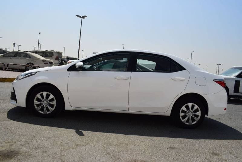 2018 Toyota Corolla SE thumbnail 7