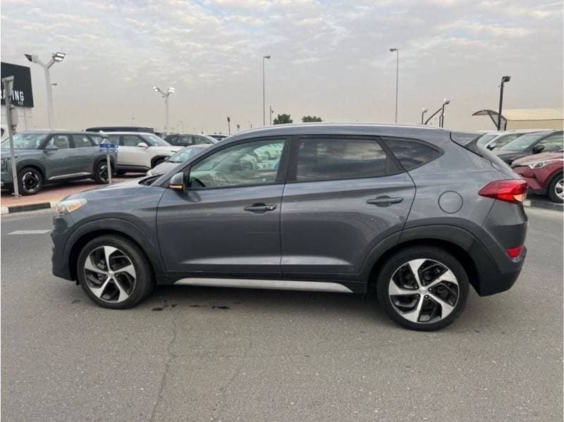 2017 Hyundai Tucson STANDARD thumbnail 5