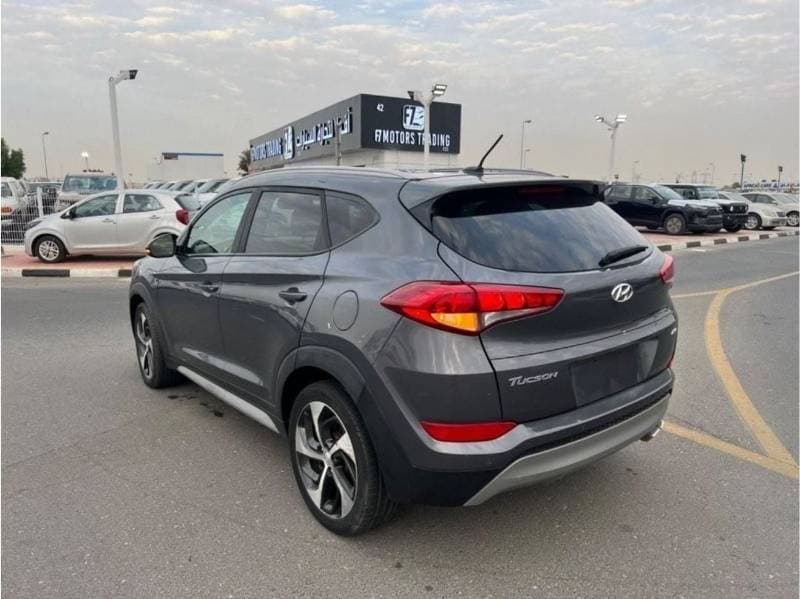 2017 Hyundai Tucson STANDARD thumbnail 7
