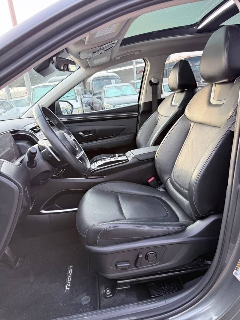2023 Hyundai Tucson ULTIMATE thumbnail 6