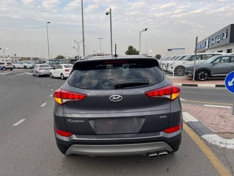 2017 Hyundai Tucson STANDARD thumbnail 8