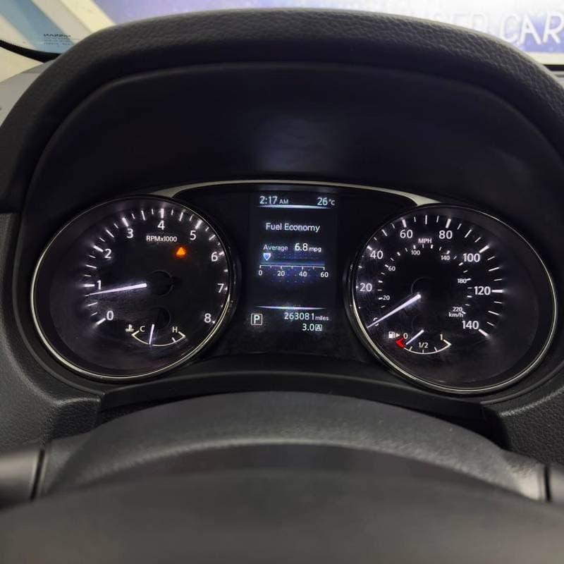 2016 Nissan Rogue SV thumbnail 8