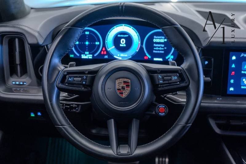 2024 Porsche Cayenne TURBO GT thumbnail 8
