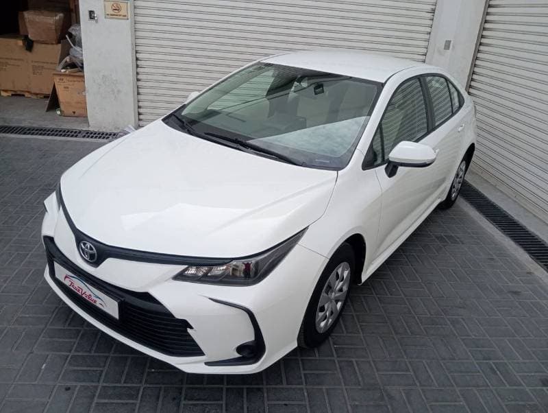 2023 Toyota Corolla XLI thumbnail 3