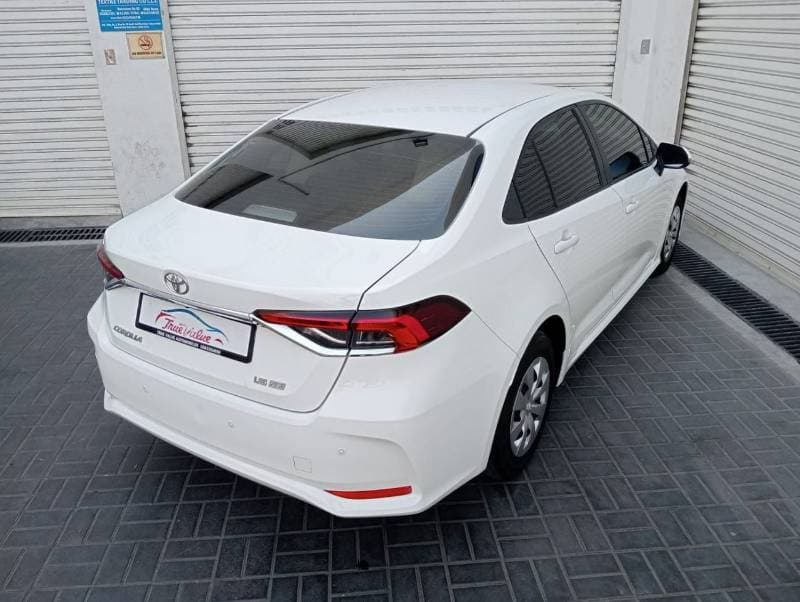 2023 Toyota Corolla XLI thumbnail 3