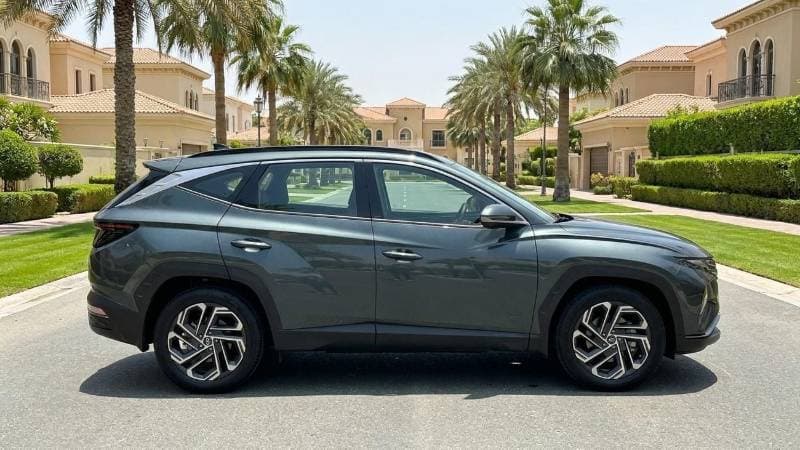 2025 Hyundai Tucson PREMIUM PLUS thumbnail 3