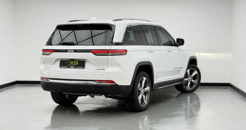 2022 Jeep Grand Cherokee LIMITED thumbnail 4