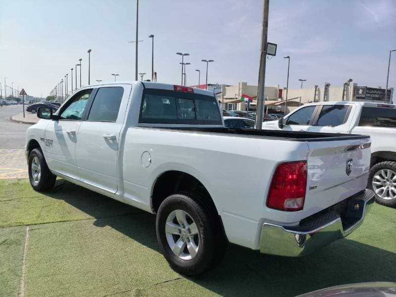 2020 RAM 1500 SLT thumbnail 6
