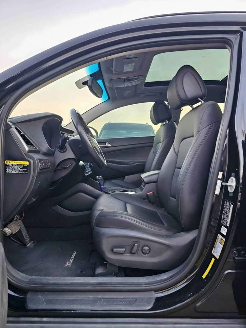 2017 Hyundai Tucson STANDARD thumbnail 5