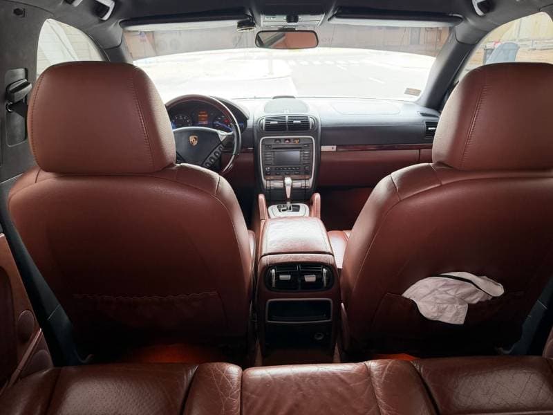 2009 Porsche Cayenne STANDARD thumbnail 3