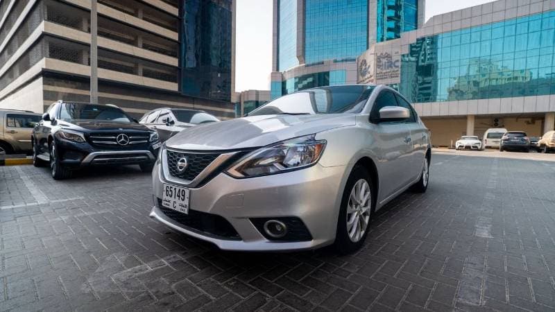 2019 Nissan Sentra S thumbnail 4