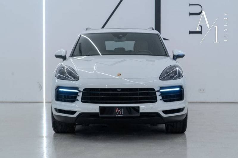 2018 Porsche Cayenne S thumbnail 2