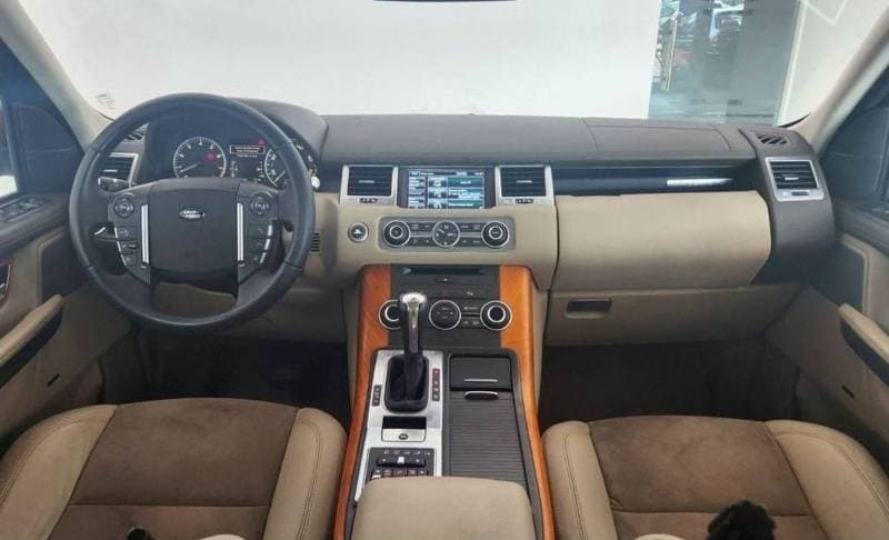 2013 Land Rover Range Rover Sport SE thumbnail 5