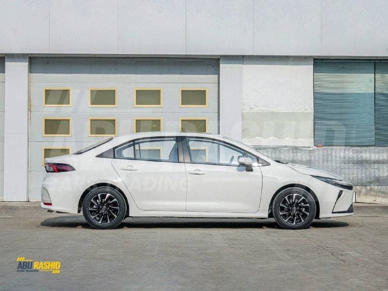2026 Toyota Corolla XLI HEV thumbnail 8