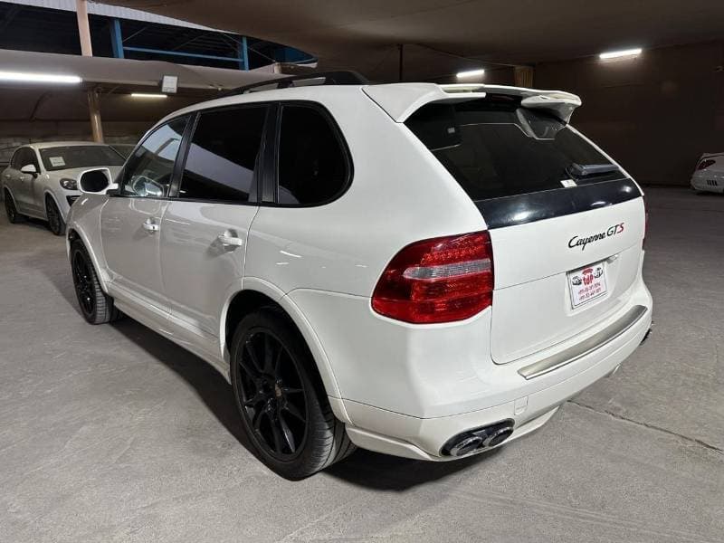 2008 Porsche Cayenne GTS thumbnail 4