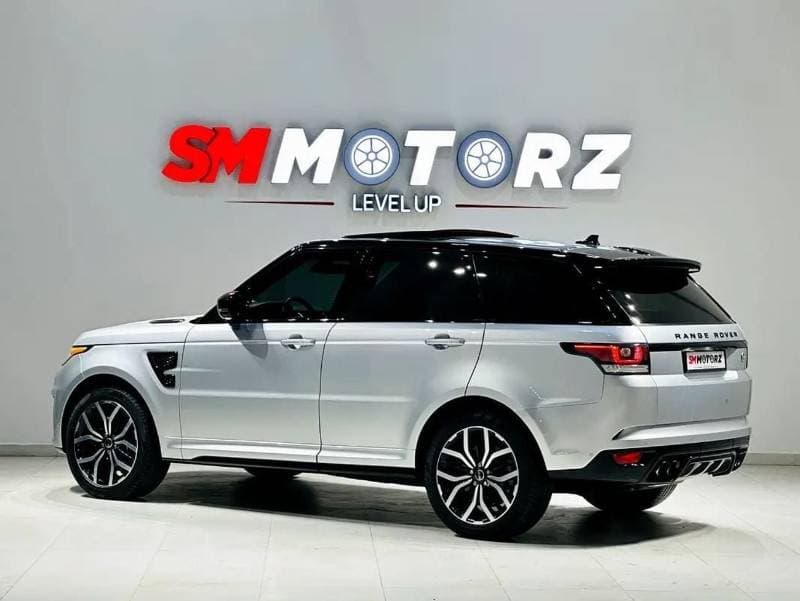 2016 Land Rover Range Rover Sport SVR thumbnail 8