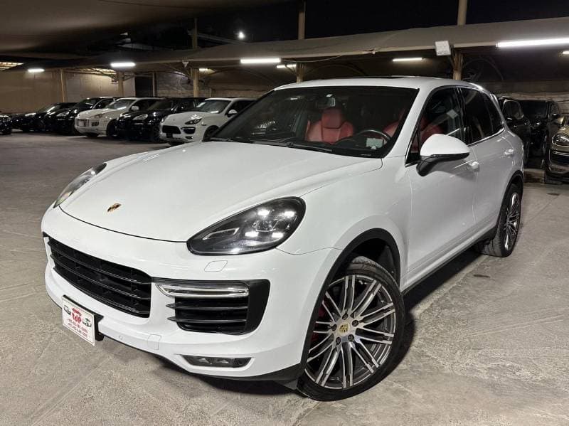 2016 Porsche Cayenne TURBO