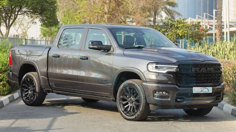 2026 RAM 1500 LIMITED thumbnail 4