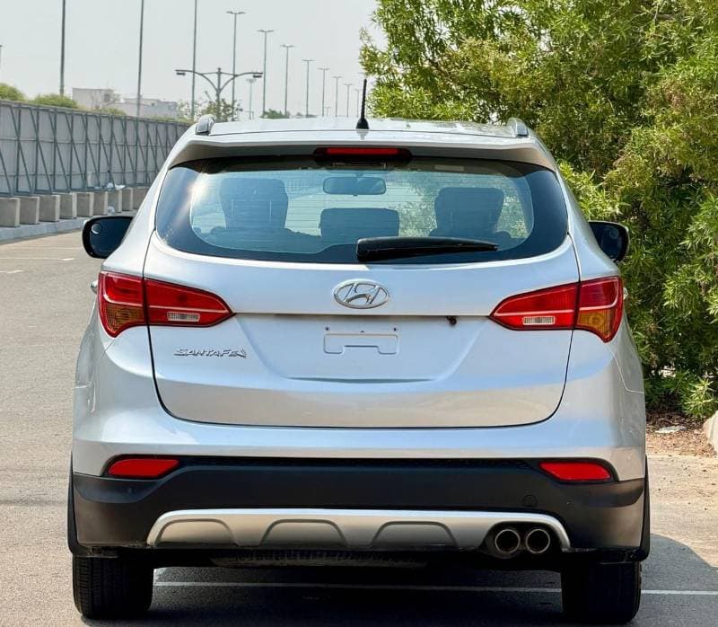 2014 Hyundai Santa Fe GL thumbnail 6