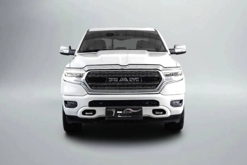 2023 RAM 1500 LIMITED thumbnail 3