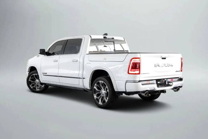 2023 RAM 1500 LIMITED thumbnail 2
