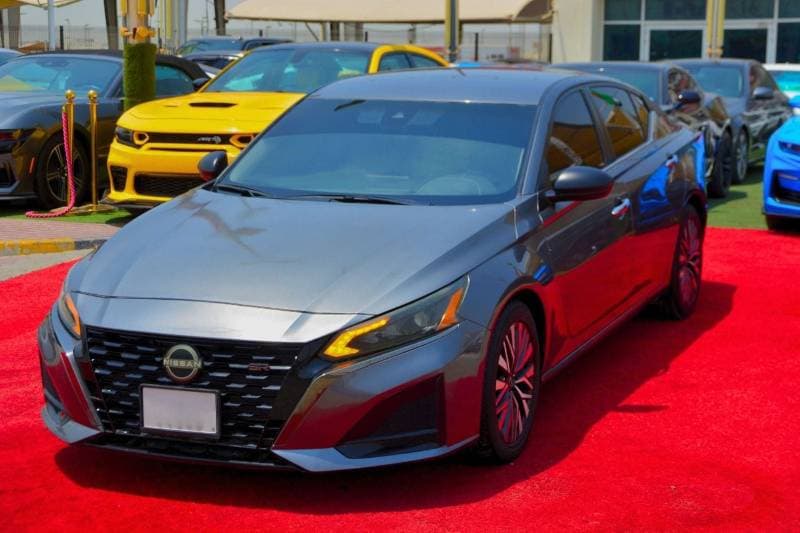 2024 Nissan Altima SV thumbnail 4