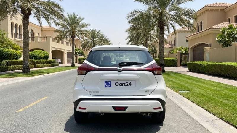 2024 Nissan Kicks SV thumbnail 4