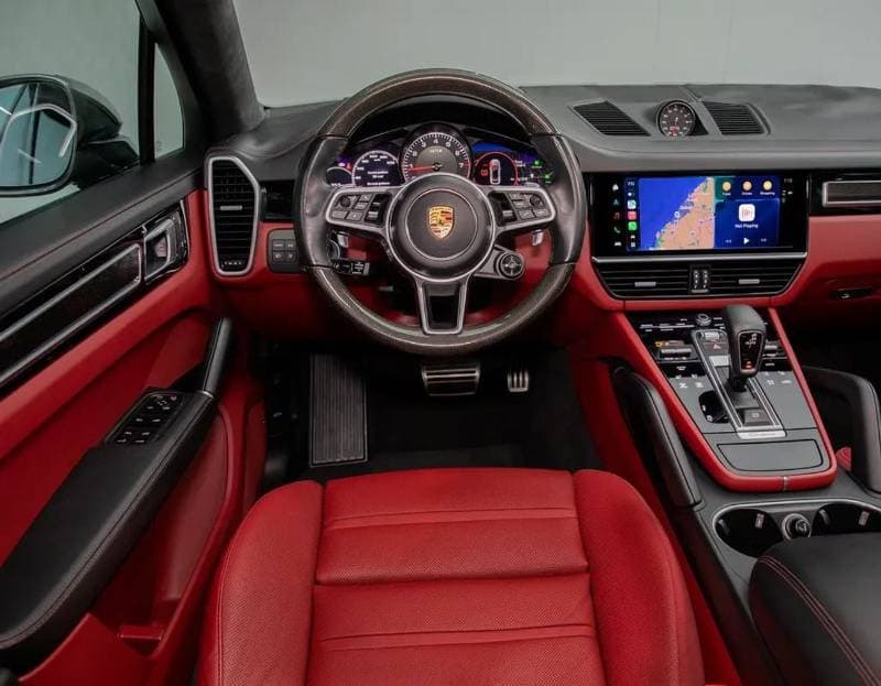 2022 Porsche Cayenne GTS thumbnail 6