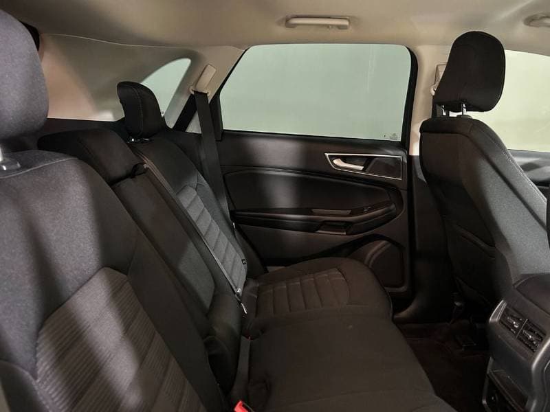 2023 Ford Edge SEL thumbnail 7