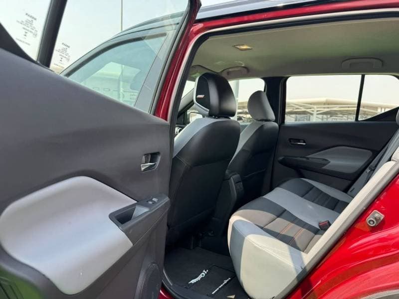 2024 Nissan Kicks thumbnail 6