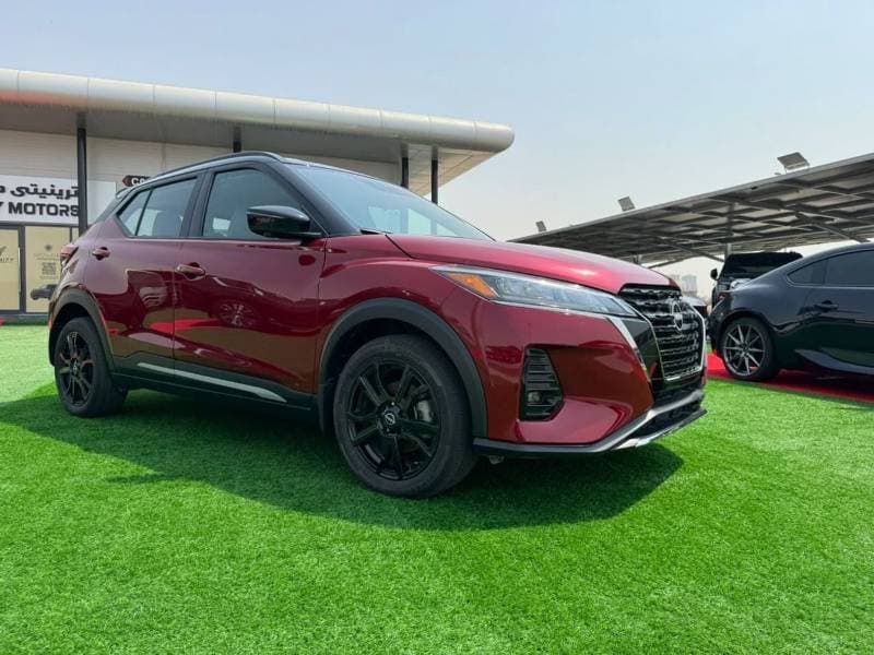 2024 Nissan Kicks thumbnail 2