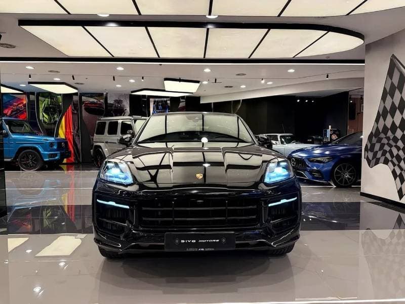 2024 Porsche Cayenne STANDARD