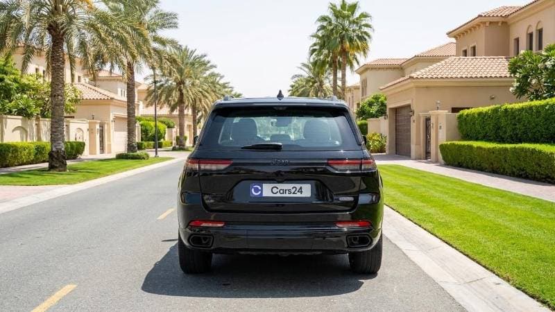 2022 Jeep Grand Cherokee OVERLAND thumbnail 4