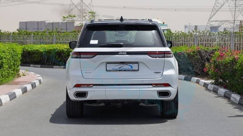 2025 Jeep Grand Cherokee SUMMIT thumbnail 6